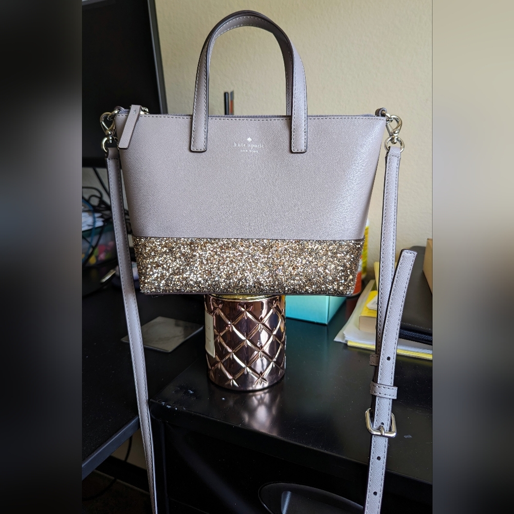 Kate Spade Greta Court Glitter in a Satchel